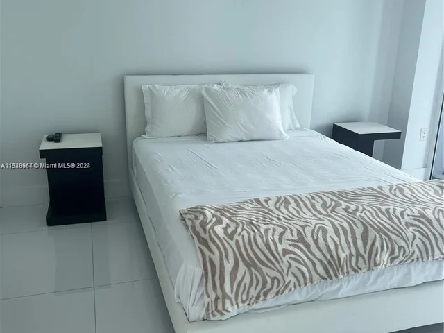 200 Biscayne Boulevard Way # 4809, Miami FL 33131