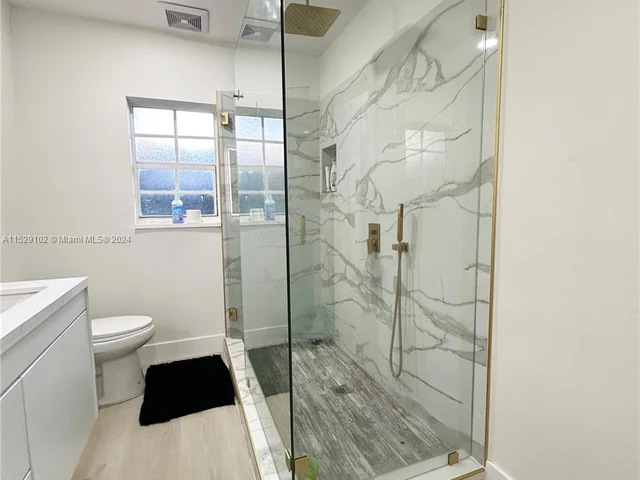 1521 NE 5th Terrace, Fort Lauderdale FL 33304