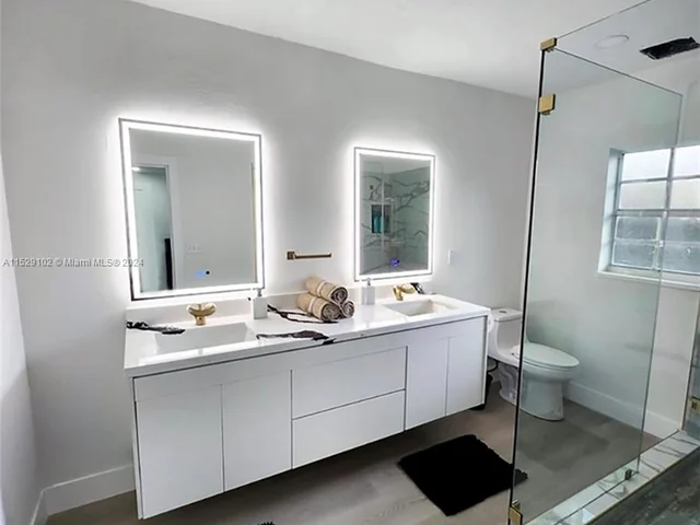 1521 NE 5th Terrace, Fort Lauderdale FL 33304