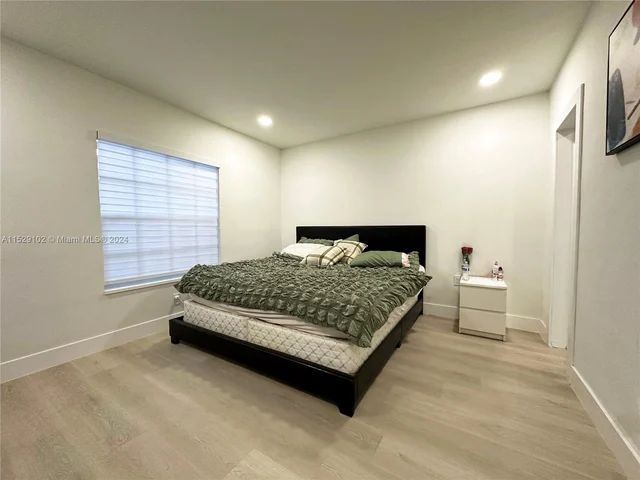 1521 NE 5th Terrace, Fort Lauderdale FL 33304