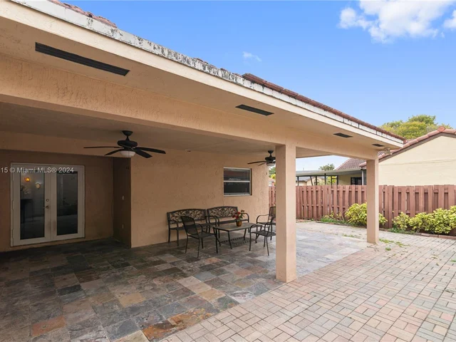 6333 NW 180th Ter, Hialeah FL 33015