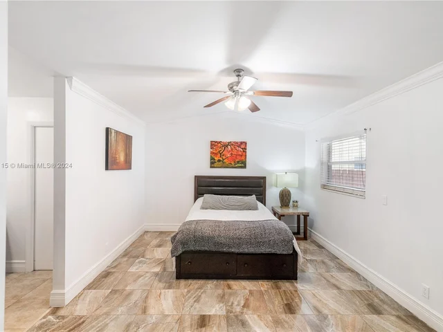 6333 NW 180th Ter, Hialeah FL 33015