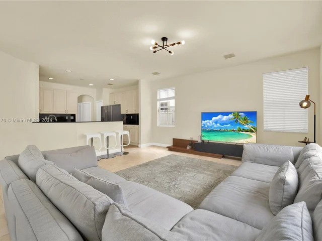 8324 NW 115th Ct # 8324, Doral FL 33178