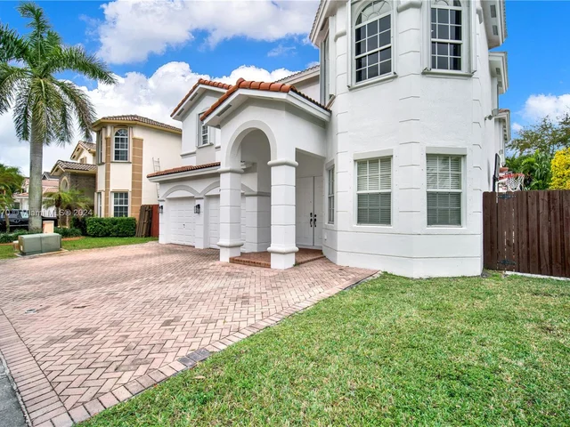 8324 NW 115th Ct # 8324, Doral FL 33178