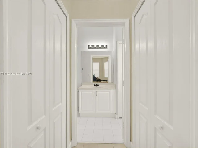 8324 NW 115th Ct # 8324, Doral FL 33178