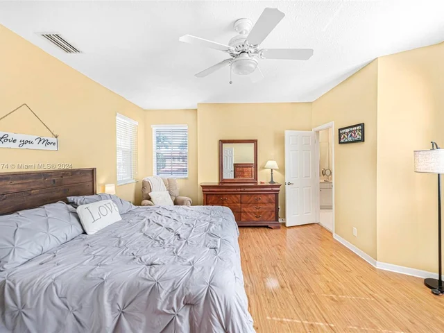 5862 NW 120th Ter, Coral Springs FL 33076