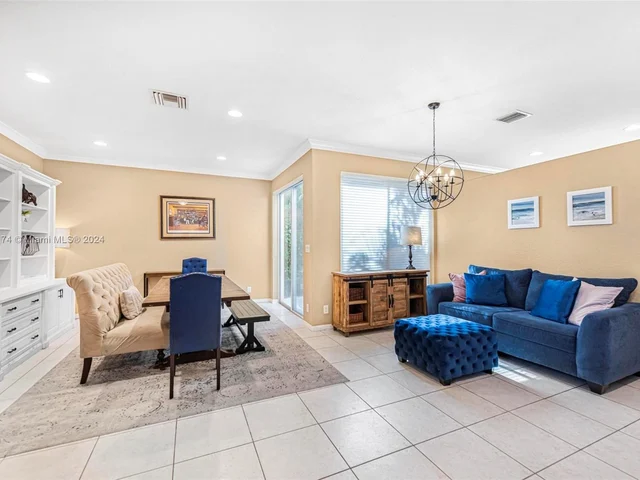 5862 NW 120th Ter, Coral Springs FL 33076