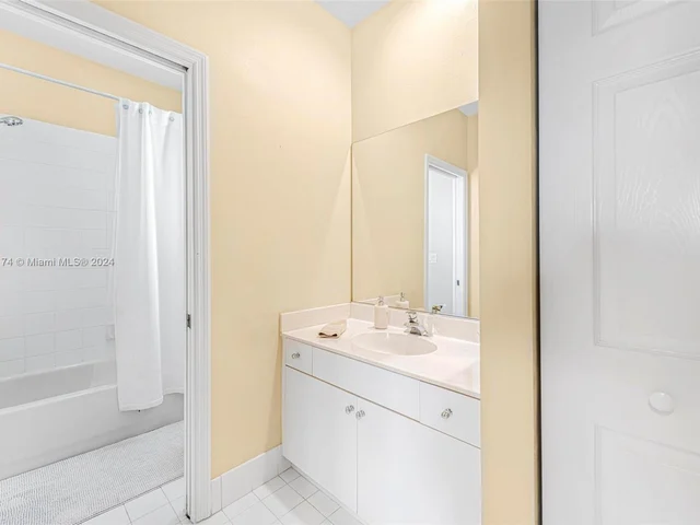 5862 NW 120th Ter, Coral Springs FL 33076