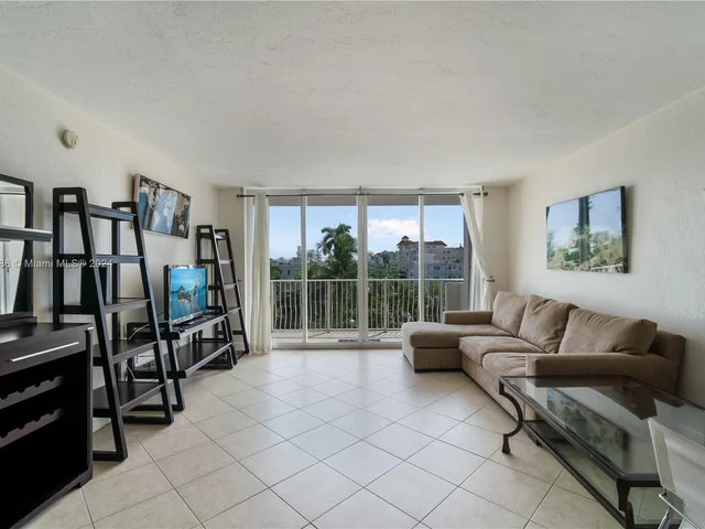 10350 W Bay Harbor Dr # 4K, Bay Harbor Islands FL 33154