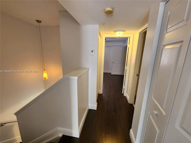 2911 NE 185th St # 2102, Aventura FL 33180