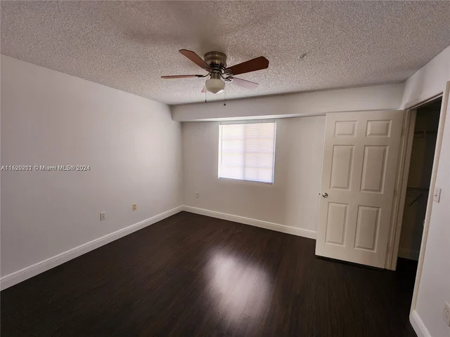 2911 NE 185th St # 2102, Aventura FL 33180