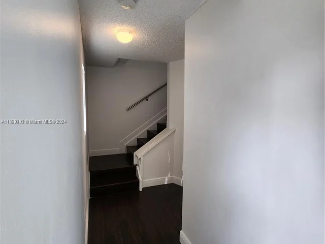 2911 NE 185th St # 2102, Aventura FL 33180