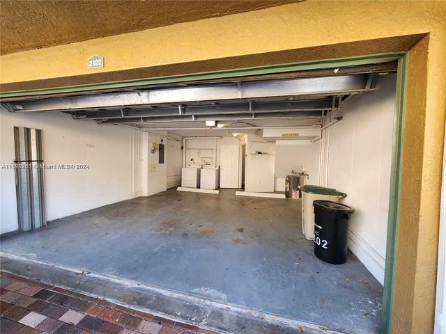 2911 NE 185th St # 2102, Aventura FL 33180