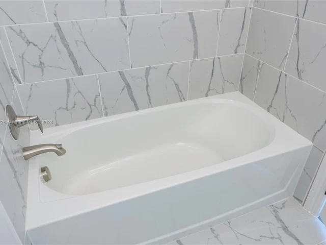 14850 Millstone Ranches Dr, Davie FL 33331