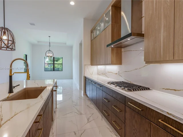 14850 Millstone Ranches Dr, Davie FL 33331