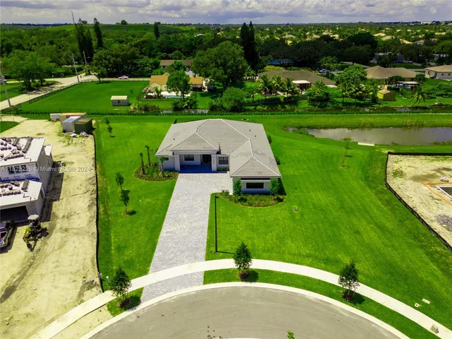 14850 Millstone Ranches Dr, Davie FL 33331