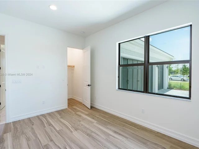 14850 Millstone Ranches Dr, Davie FL 33331