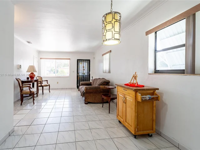 2821 NW 171st Ter, Miami Gardens FL 33056