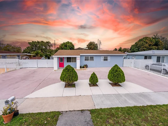 2821 NW 171st Ter, Miami Gardens FL 33056