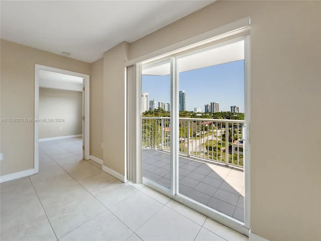 280 SW 20th Rd # 702, Miami FL 33129