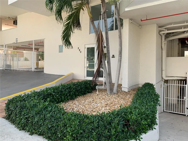 280 SW 20th Rd # 702, Miami FL 33129