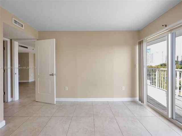 280 SW 20th Rd # 702, Miami FL 33129