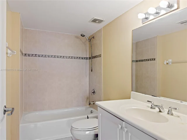 280 SW 20th Rd # 702, Miami FL 33129