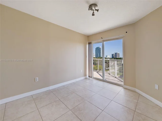 280 SW 20th Rd # 702, Miami FL 33129