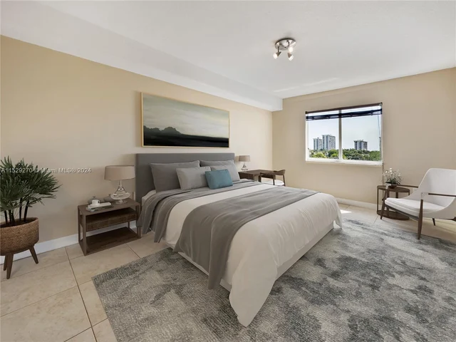 280 SW 20th Rd # 702, Miami FL 33129