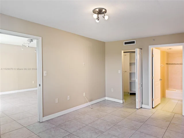 280 SW 20th Rd # 702, Miami FL 33129