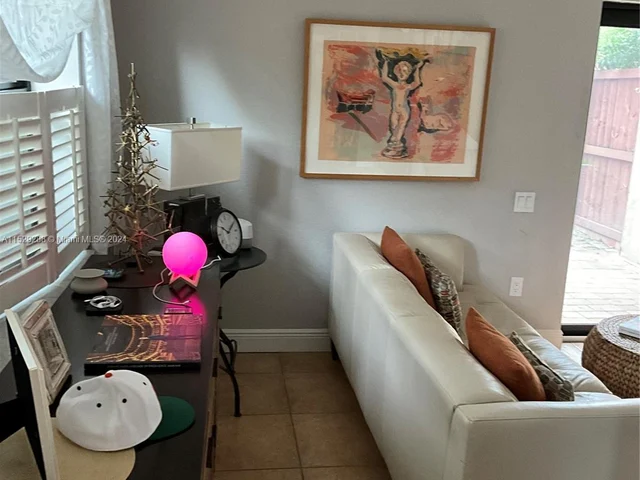 6517 SW 116th Pl # G, Miami FL 33173