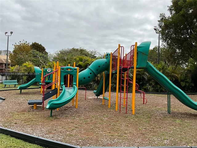 6517 SW 116th Pl # G, Miami FL 33173