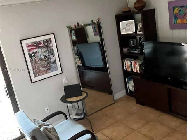 6517 SW 116th Pl # G, Miami FL 33173