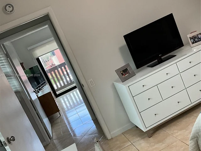 6517 SW 116th Pl # G, Miami FL 33173