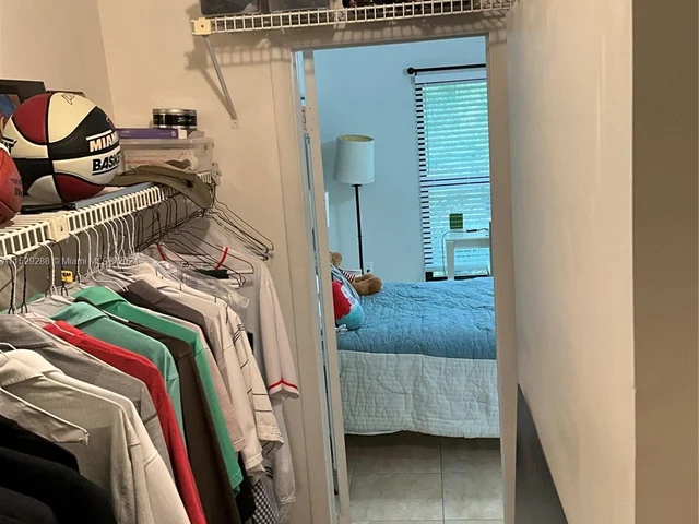 6517 SW 116th Pl # G, Miami FL 33173