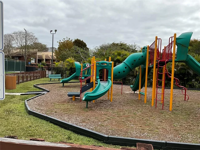 6517 SW 116th Pl # G, Miami FL 33173