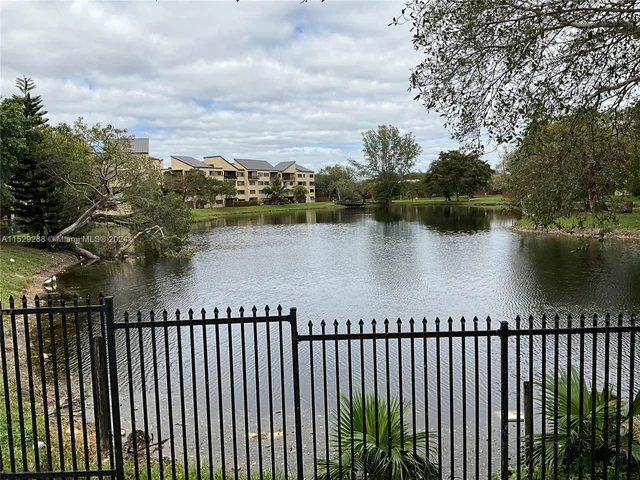 6517 SW 116th Pl # G, Miami FL 33173