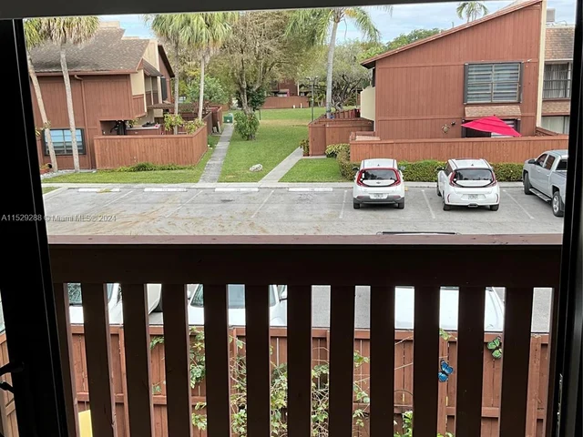 6517 SW 116th Pl # G, Miami FL 33173