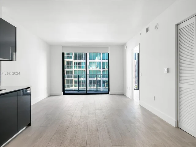 31 SE 6th St # 1806, Miami FL 33131