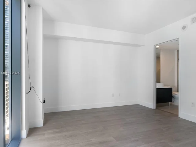 31 SE 6th St # 1806, Miami FL 33131