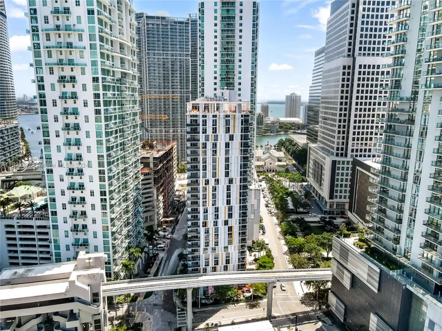 31 SE 6th St # 1806, Miami FL 33131