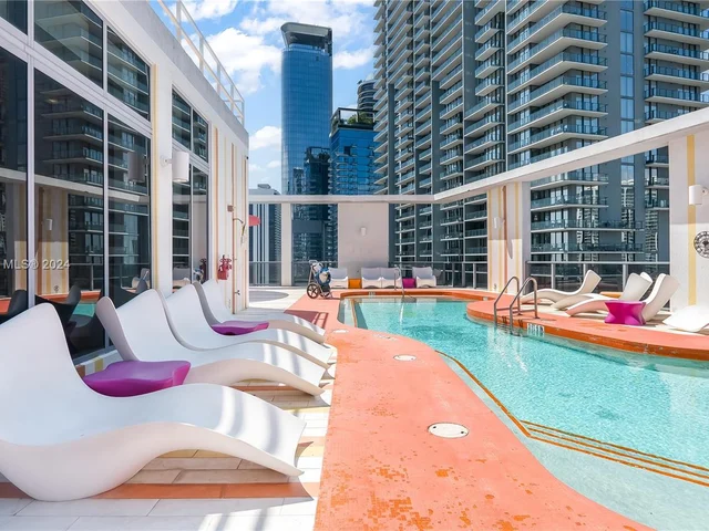 31 SE 6th St # 1806, Miami FL 33131