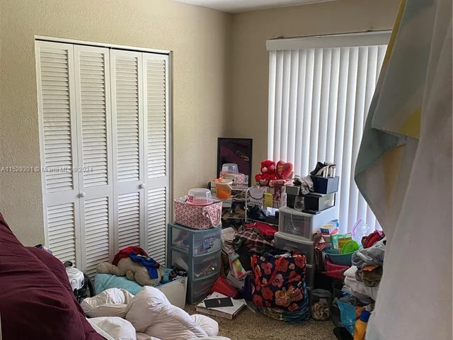 421 W 36th St, Riviera Beach FL 33404