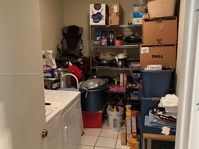 421 W 36th St, Riviera Beach FL 33404