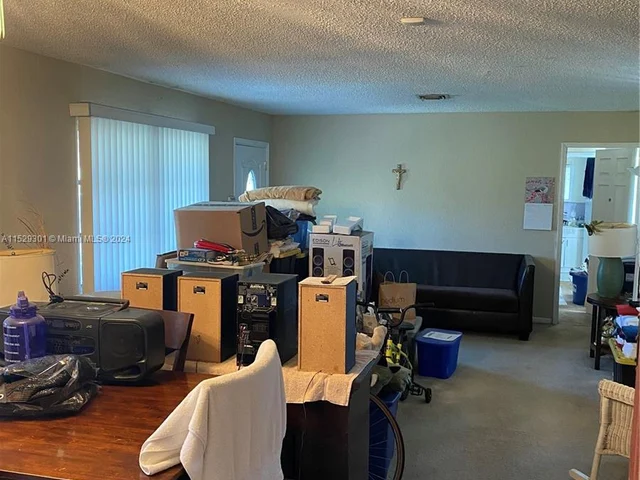 421 W 36th St, Riviera Beach FL 33404