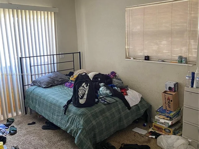 421 W 36th St, Riviera Beach FL 33404