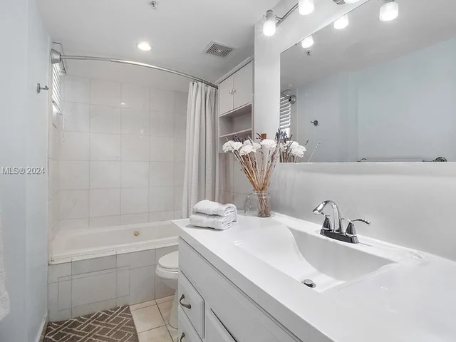 1900 Sunset Harbour Dr # 2314, Miami Beach FL 33139