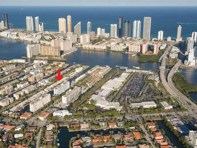 3703 NE 166th St # 709, North Miami Beach FL 33160