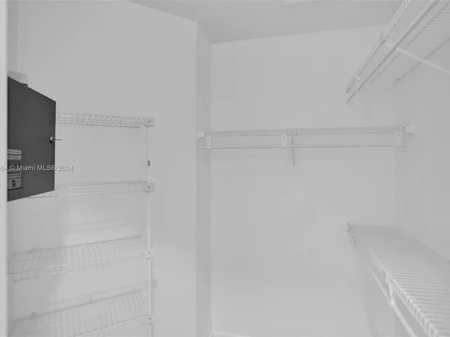 800 SW 113th Ter, Pembroke Pines FL 33025