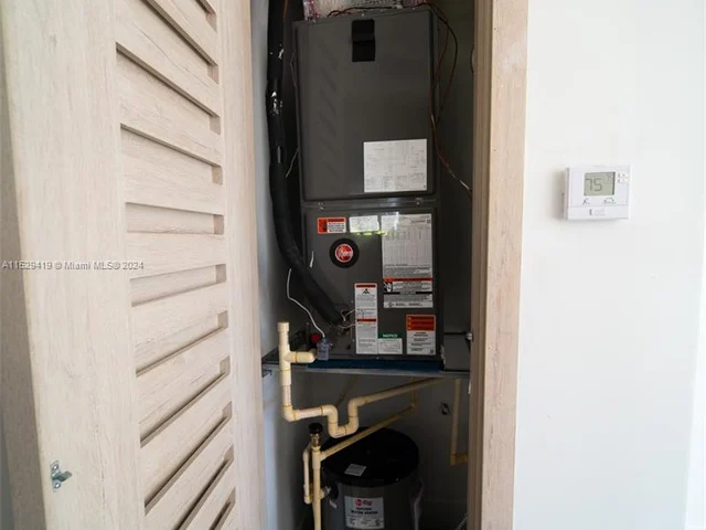 500 Foster Rd # C, Hallandale Beach FL 33009